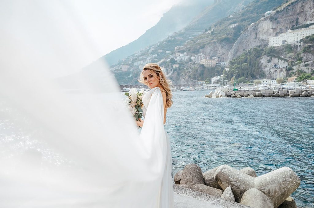 amalfi coast wedding photographer wedding dress emiliano russo