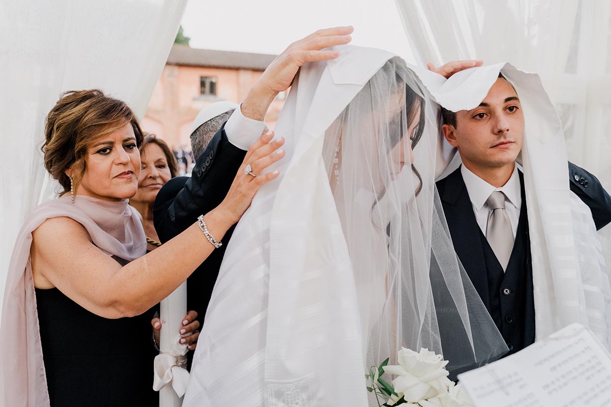 Jewish Weddings in Italy | Emiliano Russo | the italian wedding photographer emiliano russo 14 4 | Choose your favorite place in Italy, where to celebrate an amazing Wedding Day and your Italian Wedding Photographer will be there with you. The secret of making beautiful Wedding pictures is a combination of many things. I believe that emotions and feelings really have a big impact on the Wedding pictures.