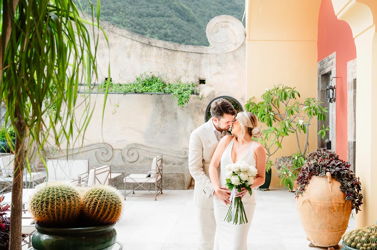 elopement in positano with boat trip