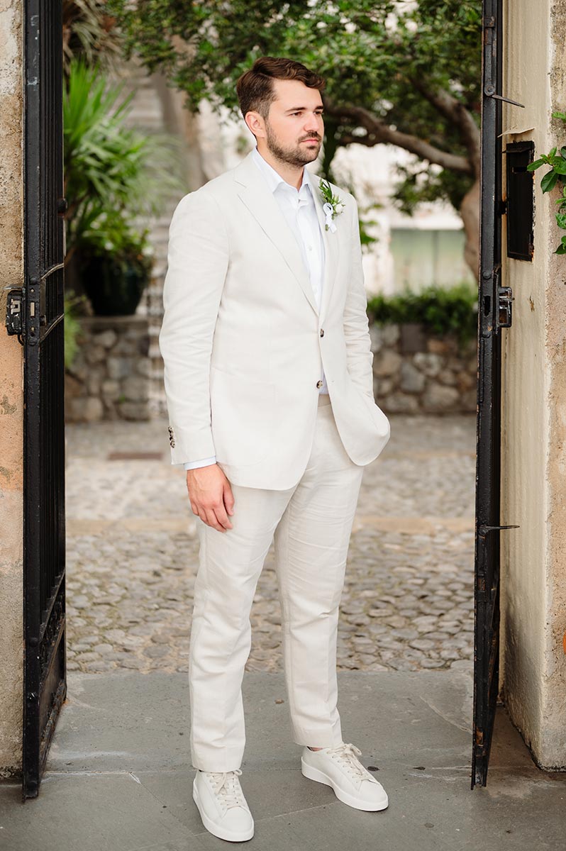 Elopement in Positano | Emiliano Russo | elopement in positano with boat trip 3 2 | Elopement in Positano with boat trip from Casa Passalacqua to Villa Magia and then a romantic boat trip to Marina di Praia and back.