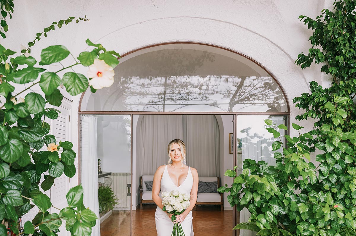 elopement in positano with boat trip