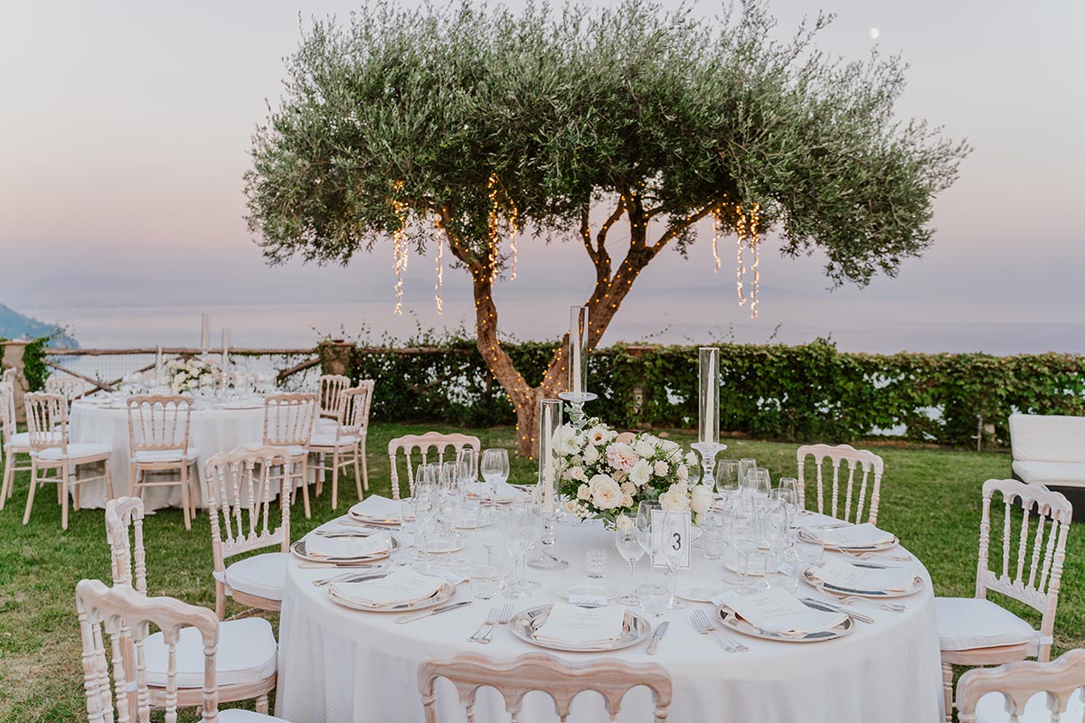 Cinque Terre Wedding planner | Emiliano Russo | villa cimbrone gardens 12 7 |