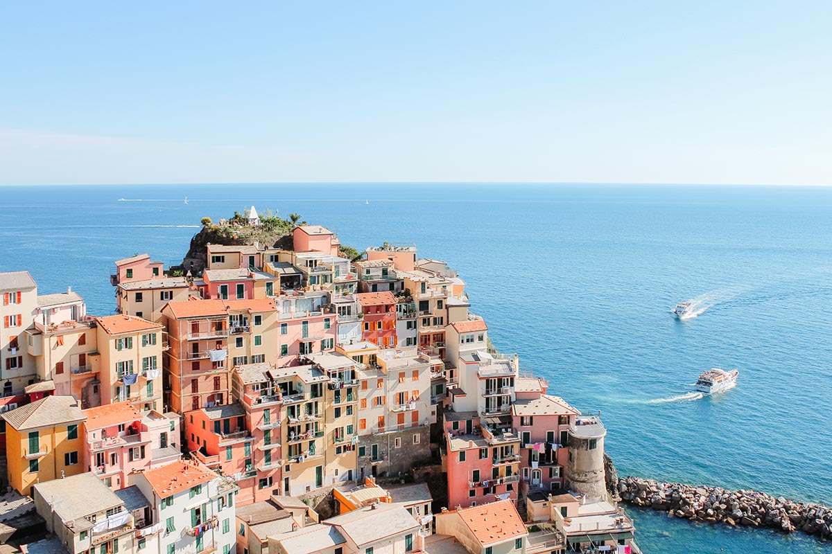 Cinque Terre wedding photographer