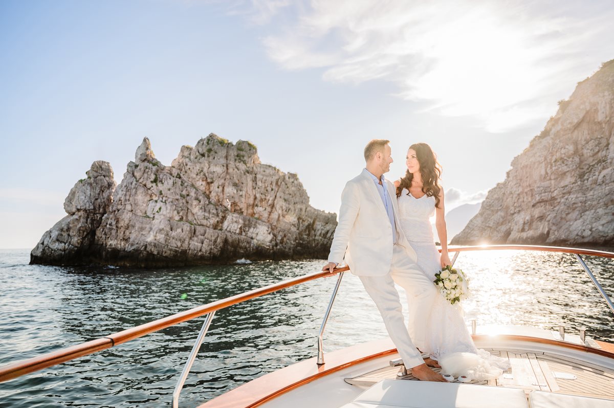 beach elopement in positano