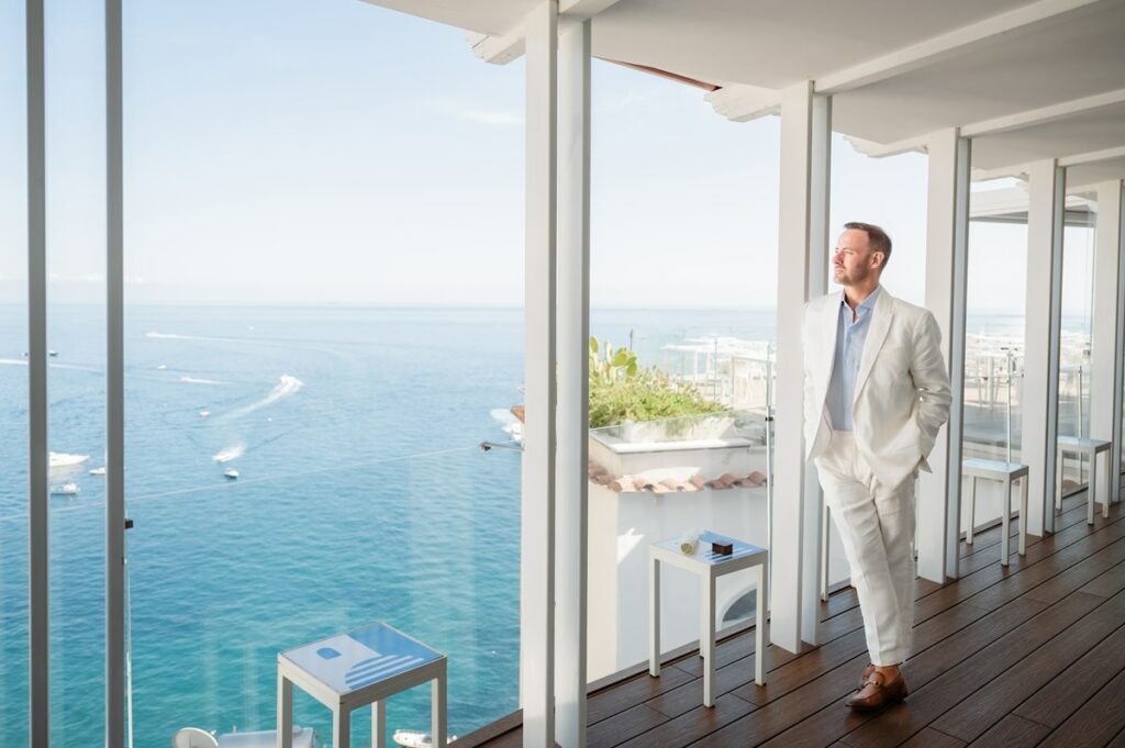 beach elopement in positano