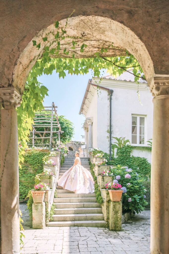 Amalfi Coast quinceañera photo shooting