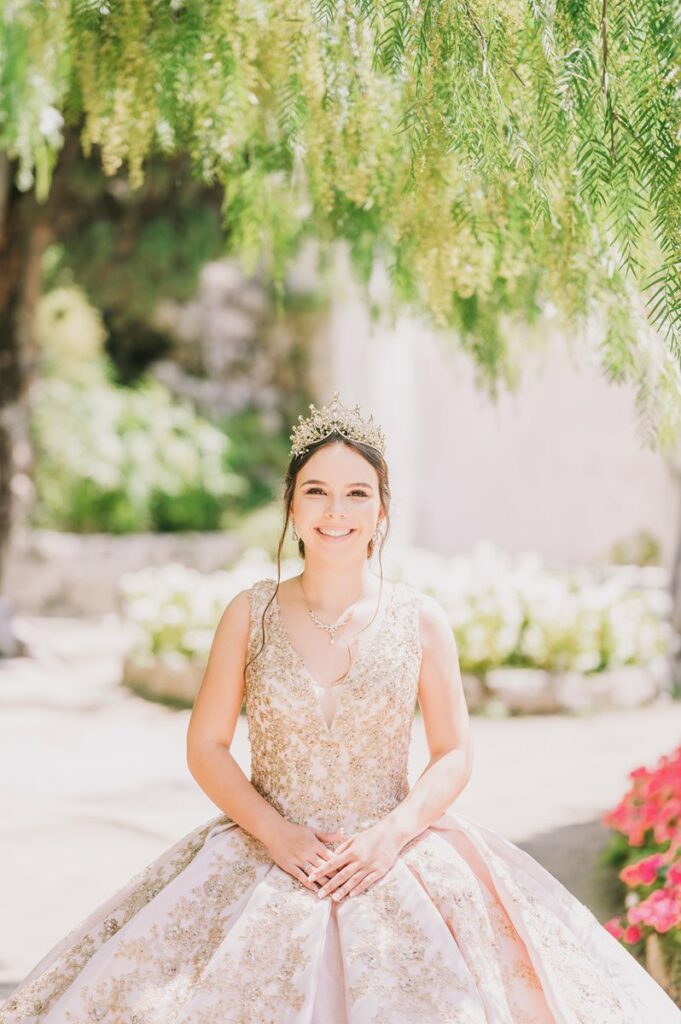 Amalfi Coast quinceañera photo shooting