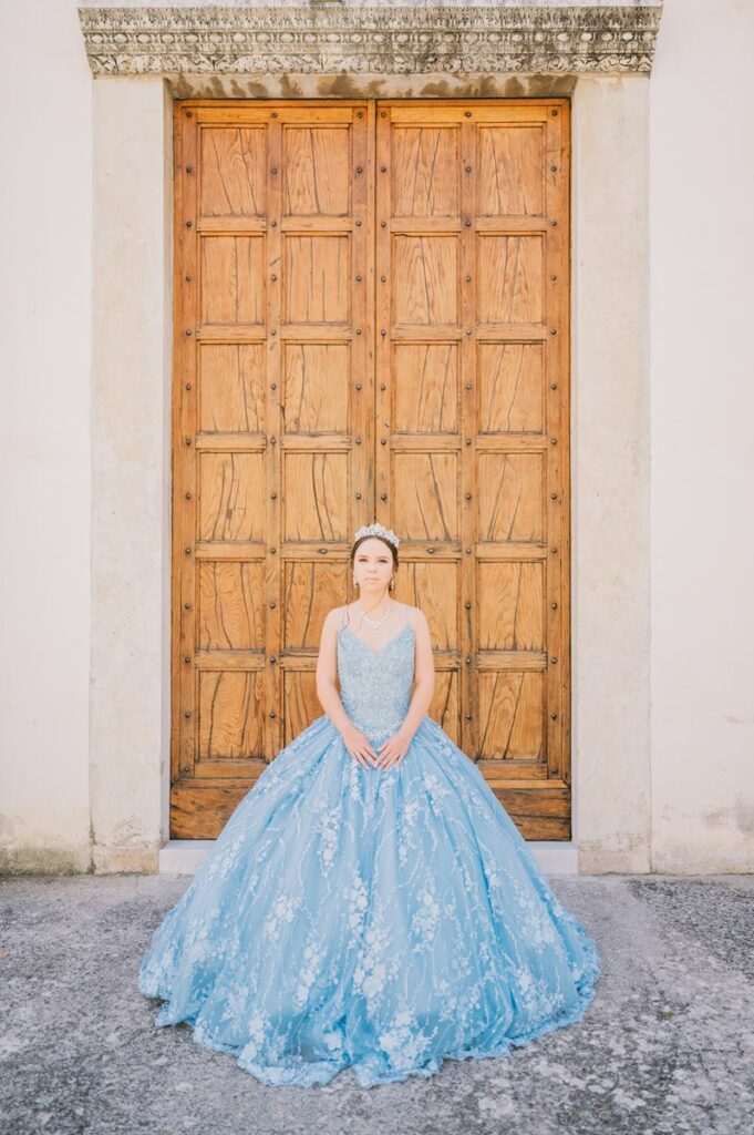 Amalfi Coast quinceañera photo shooting