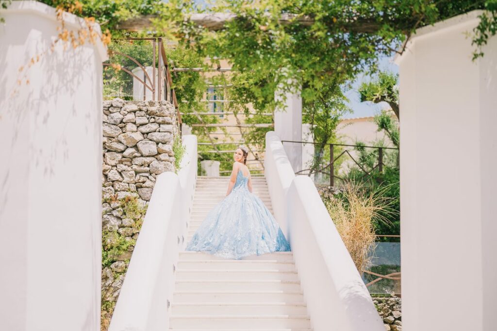 Amalfi Coast quinceañera photo shooting