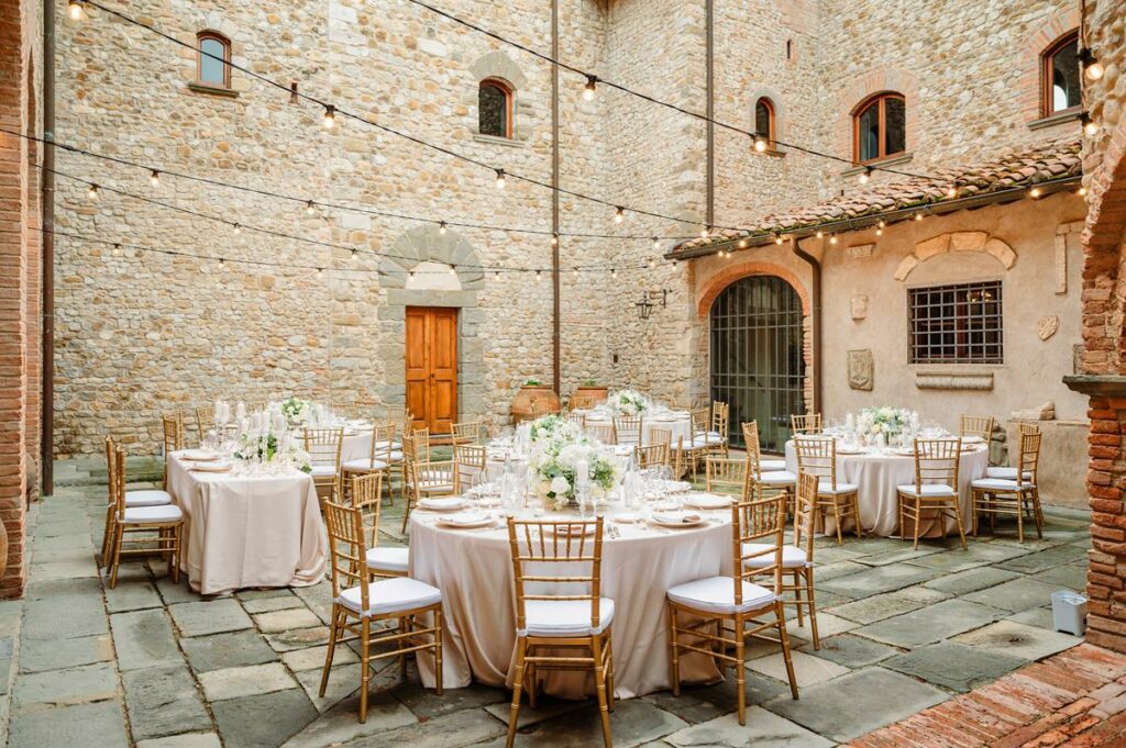 castello di bibbione tuscany wedding